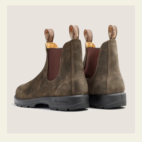 NWT Blundstone Classic Chelsea Boot 585 Rustic Brown - Picture 2 of 6